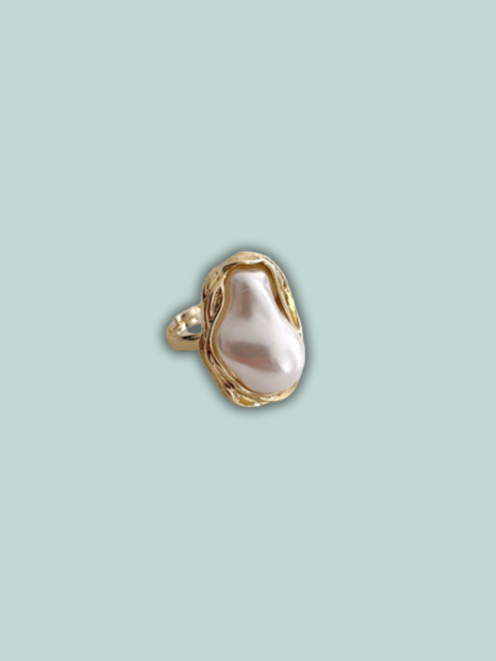 Matilda Pearl Ring (Adjustable)